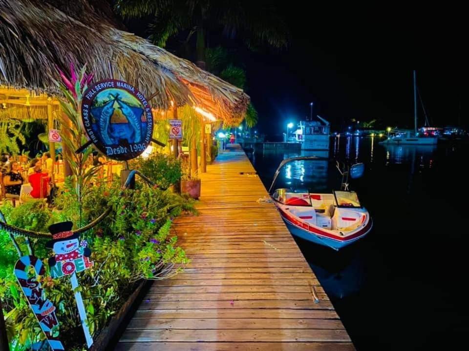 Hotel Mar Marine Yacht Club Rio Dulce Esterno foto